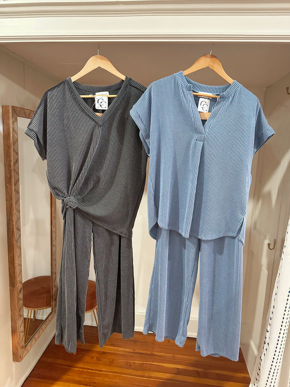 Jenna Ribbed V-Neck Top - Charcoal-PANTS-Carolyn Jane's Jewelry